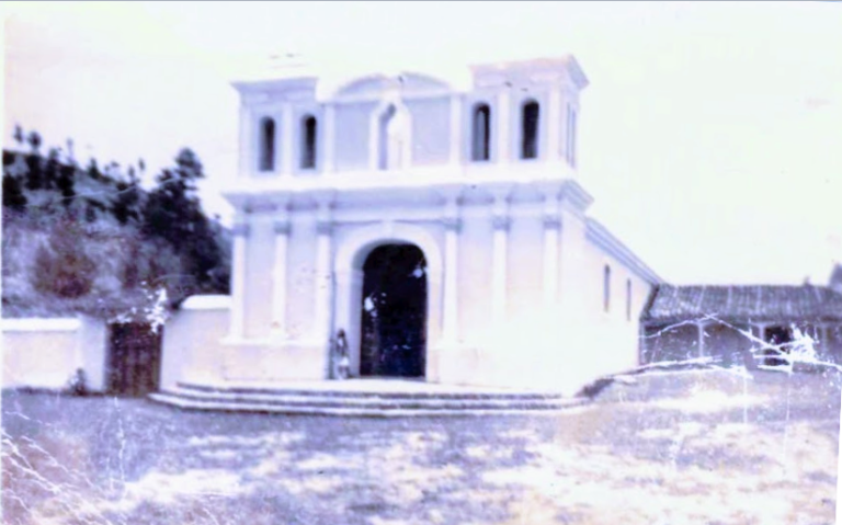 iglesia catolica colonial arreglada